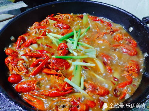 四川老公的麻辣小龍蝦，調料貴過蝦，卻贏得朋友圈滿堂彩